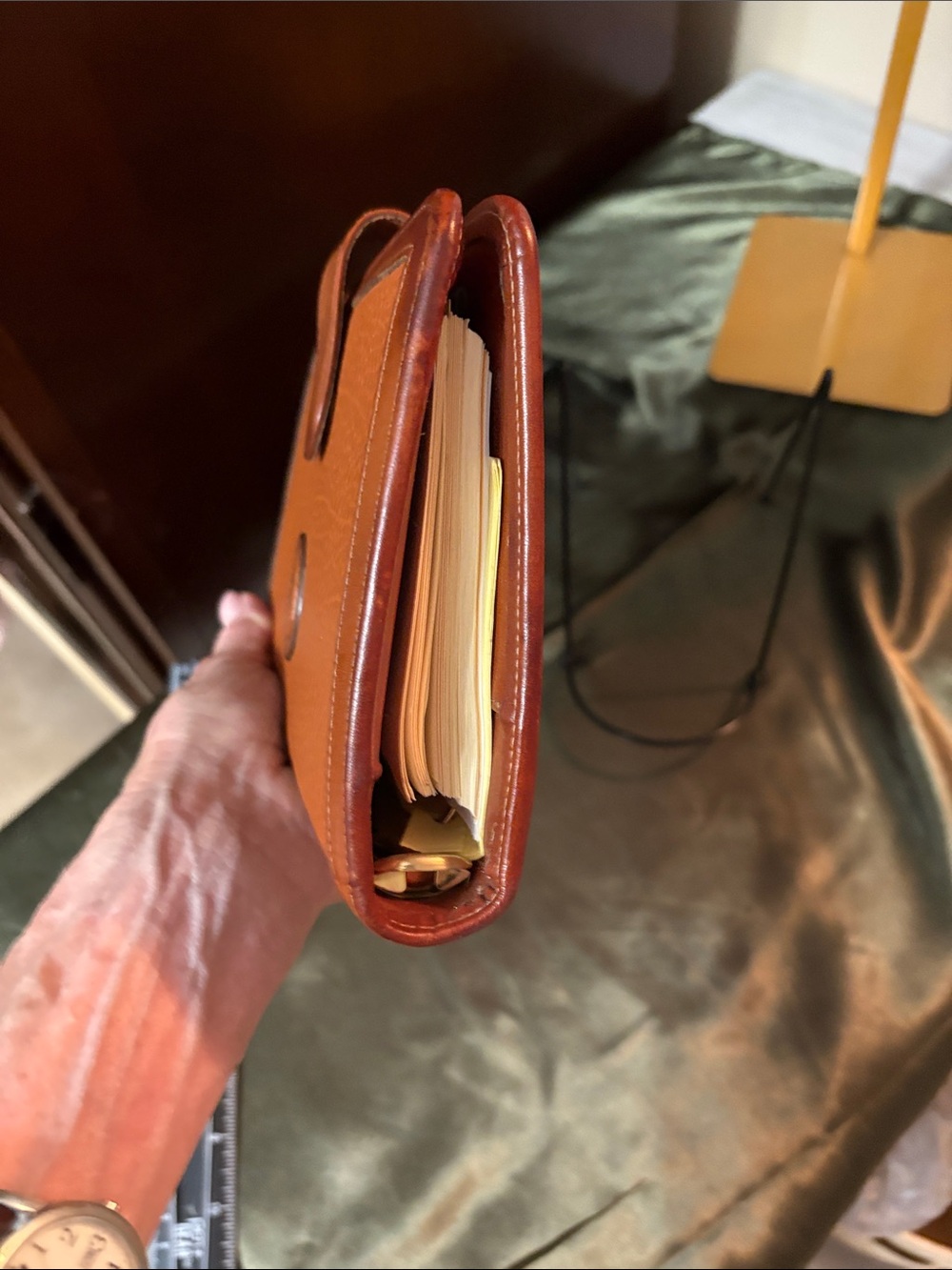 Vintage Dooney & Bourke Pebbled Leather Organizer in Cognac Brown - Picture 4 of 12
